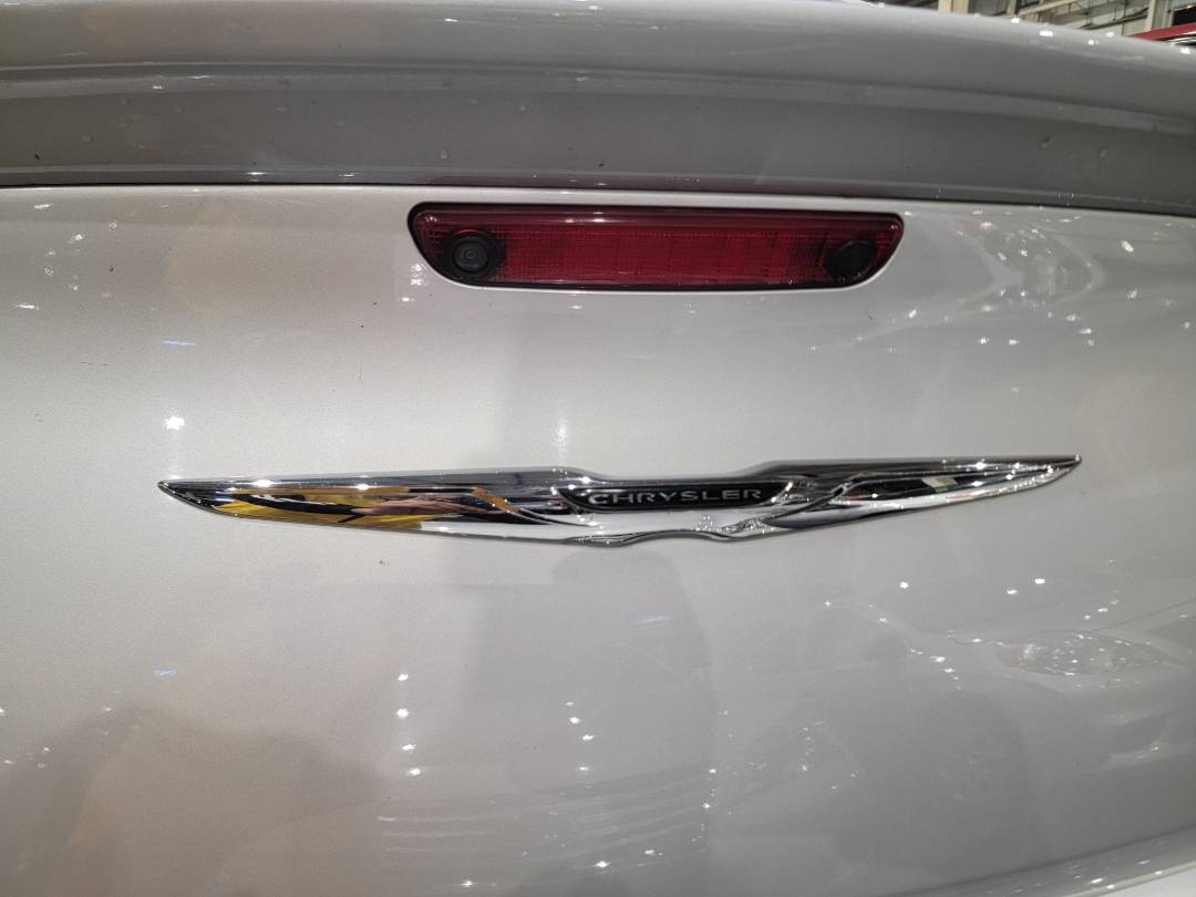 2020 CHRYSLER 300 — 67310 Miles — Lot H180667 - Marhaba Auctions Used Cars - Image 12
