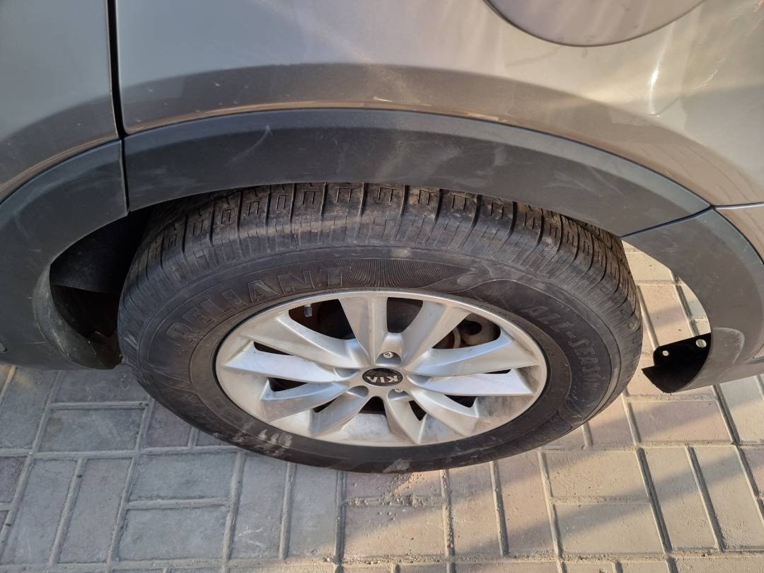 2019 KIA SORENTO — 85221 Miles — Lot 125487 — Souq - Marhaba Auctions Used Cars - Image 10