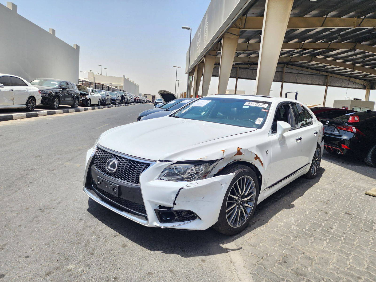 2016 LEXUS LS 460 — 96254 Miles — Lot G5140145 — Souq - Marhaba Auctions Used Cars - Image 5