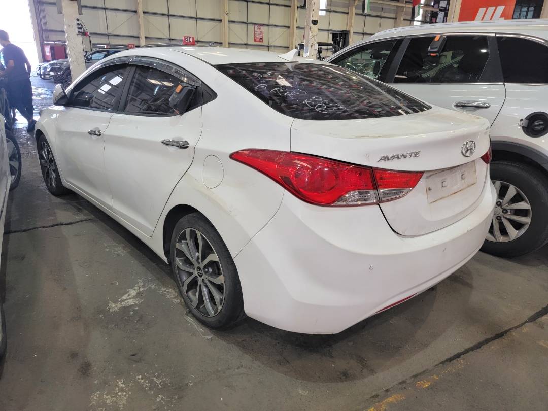 2013 HYUNDAI AVANTE — 62418 KM — Lot 815498 — Souq - Marhaba Auctions Used Cars - Image 3