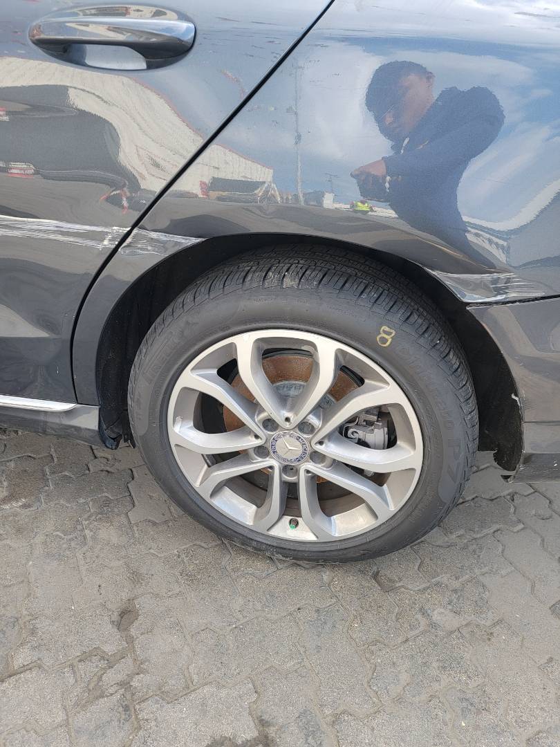 2016 MERCEDES BENZ C300 — 99862 Miles — Lot GU113378 — Main - Marhaba Auctions Used Cars - Image 9