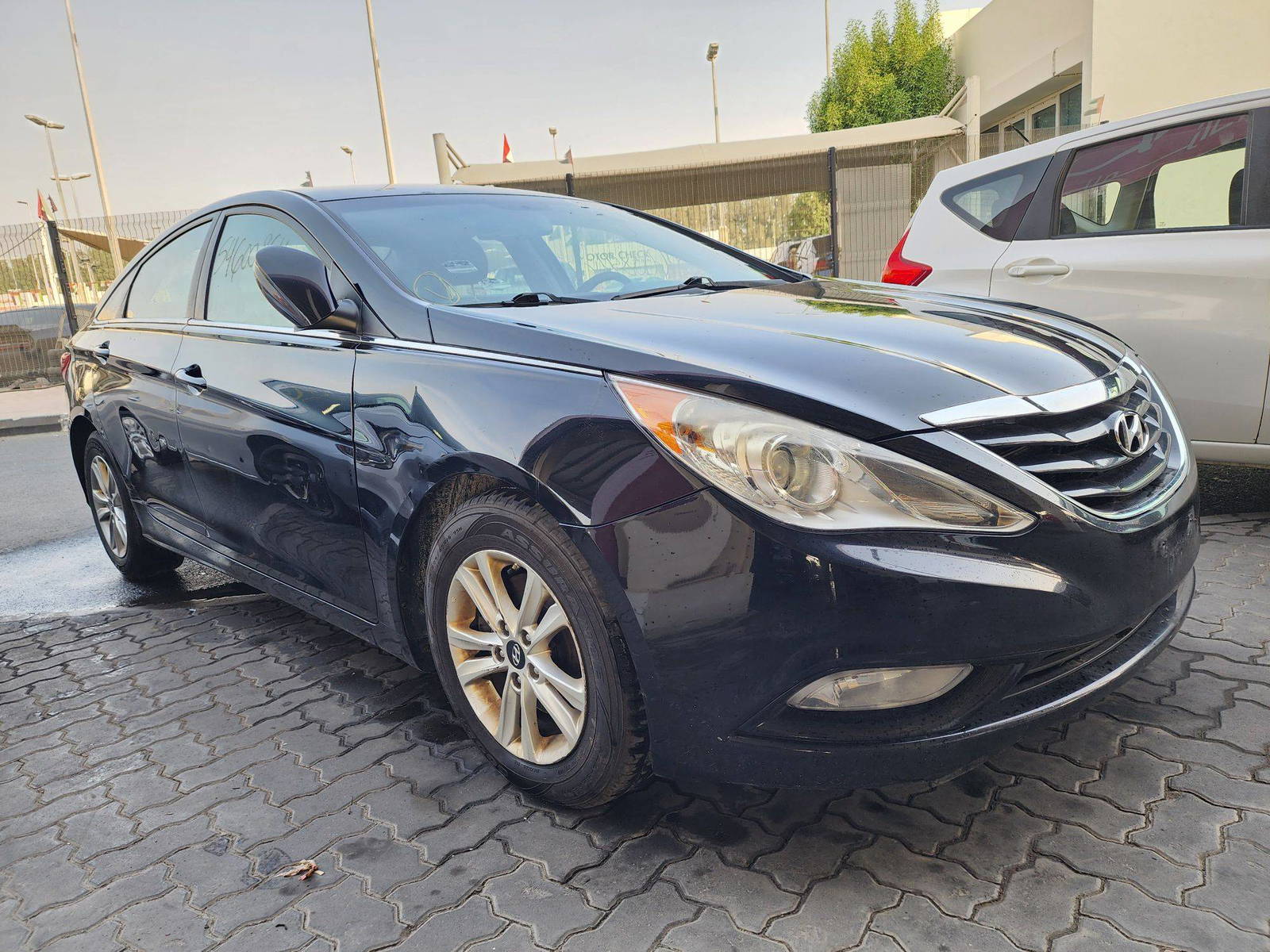 2013 HYUNDAI SONATA — 116580 Miles — Lot 83411 — Souq - Marhaba Auctions Used Cars - Image 4