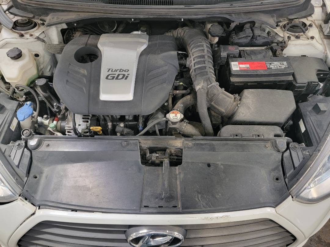 2013 HYUNDAI VELOSTER — 114448 Miles — Lot 78558933 - Marhaba Auctions Used Cars - Image 9