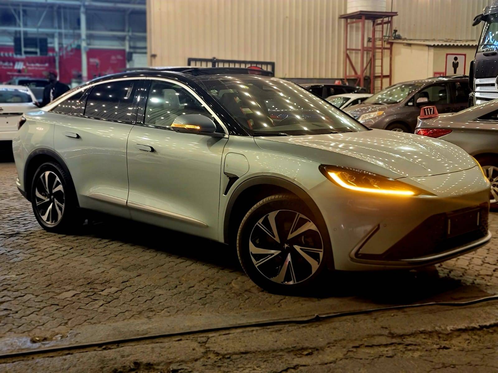 2022 ARCFOX ALPHA S — 1127 KM — Lot Z028015 — Main - Marhaba Auctions Used Cars - Image 7