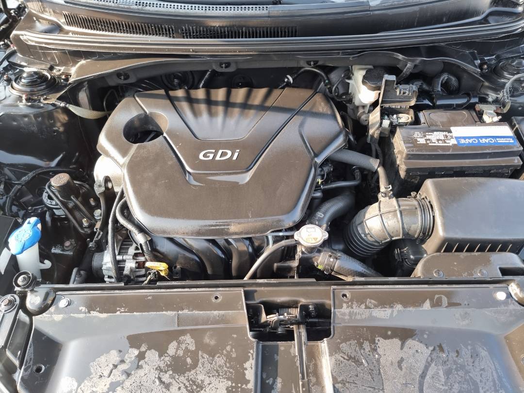 2014 HYUNDAI VELOSTER — 128233 Miles — Lot 207233 — Souq - Marhaba Auctions Used Cars - Image 11