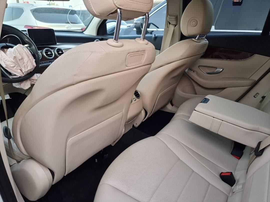 2018 MERCEDES BENZ GLC-300 — 58077 Miles — Lot 45363465 — Main - Marhaba Auctions Used Cars - Image 7