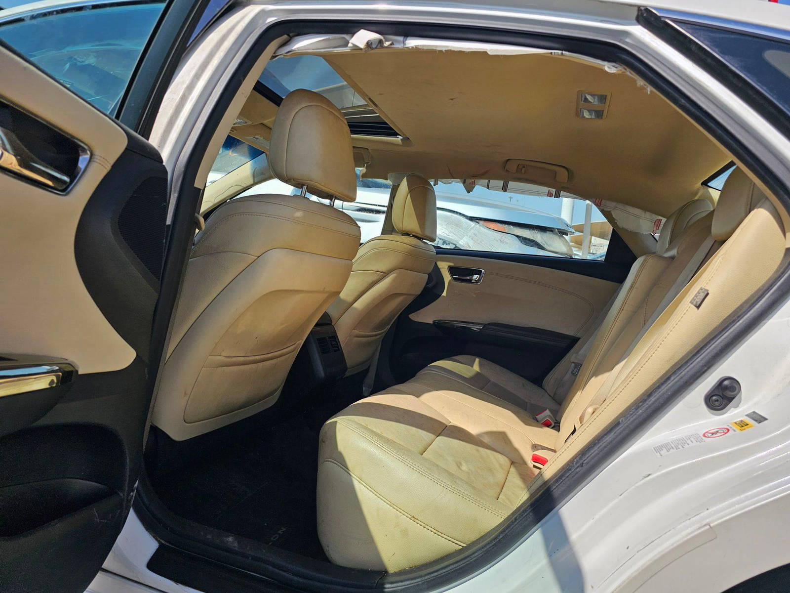 TOYOTA AVALON 2014 - Marhaba Auction Used Cars - Image 3