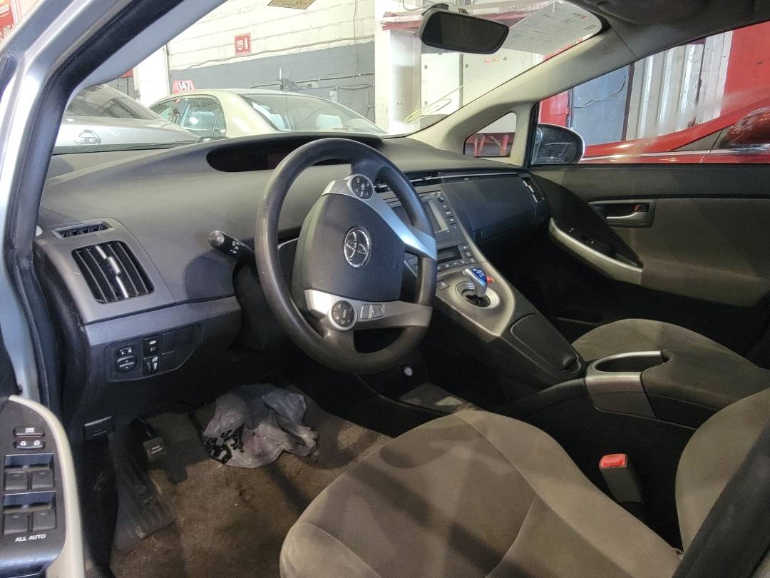 2013 TOYOTA PRIUS — 189871 Miles — Lot 0352623 — Main - Marhaba Auctions Used Cars - Image 6