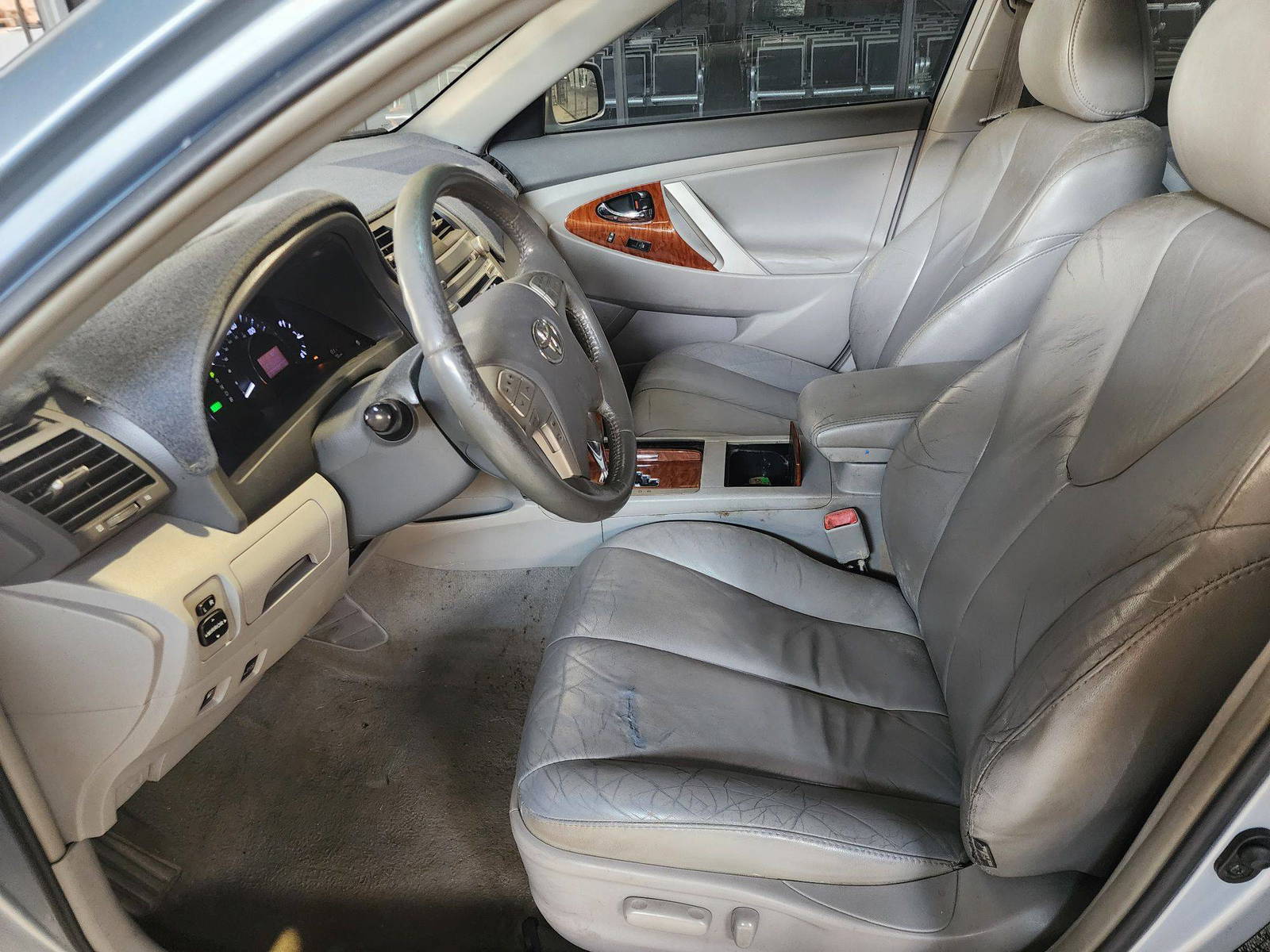 TOYOTA CAMRY 2010 - Marhaba Auction Used Cars - Image 9