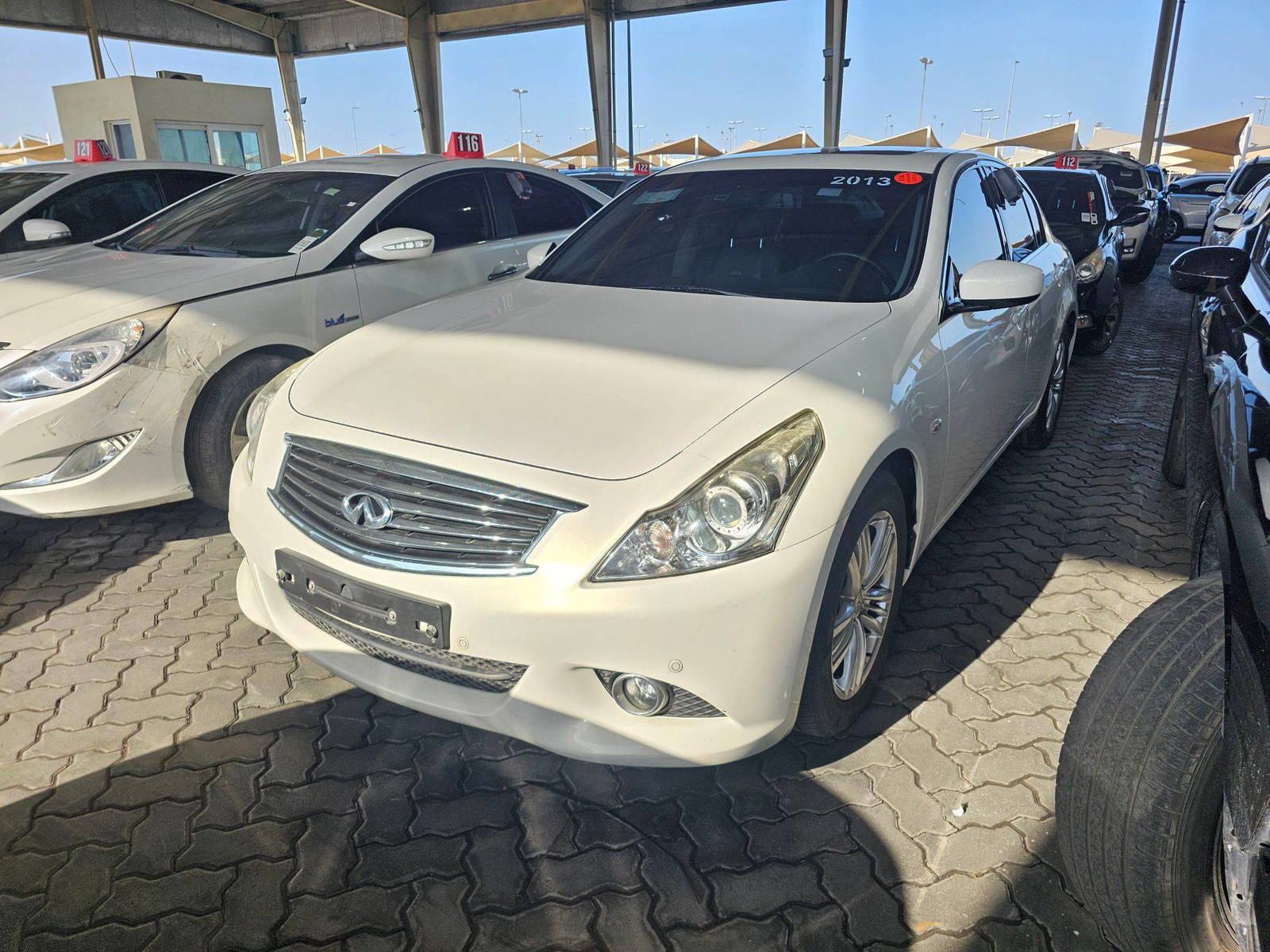2013 INFINITI G25 — 109283 KM — Lot 1E1DM300384 — Souq - Marhaba Auctions Used Cars - Image 5