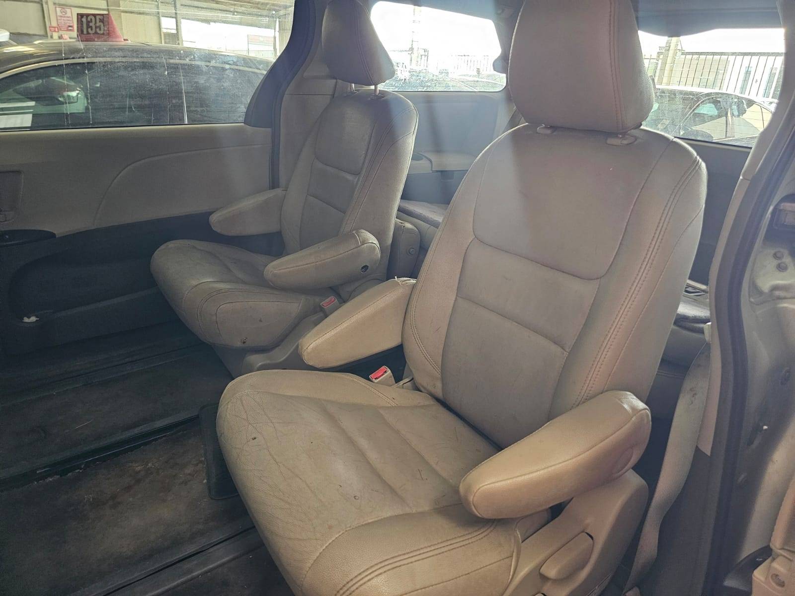 TOYOTA SIENNA 2016 - Marhaba Auction Used Cars - Image 10