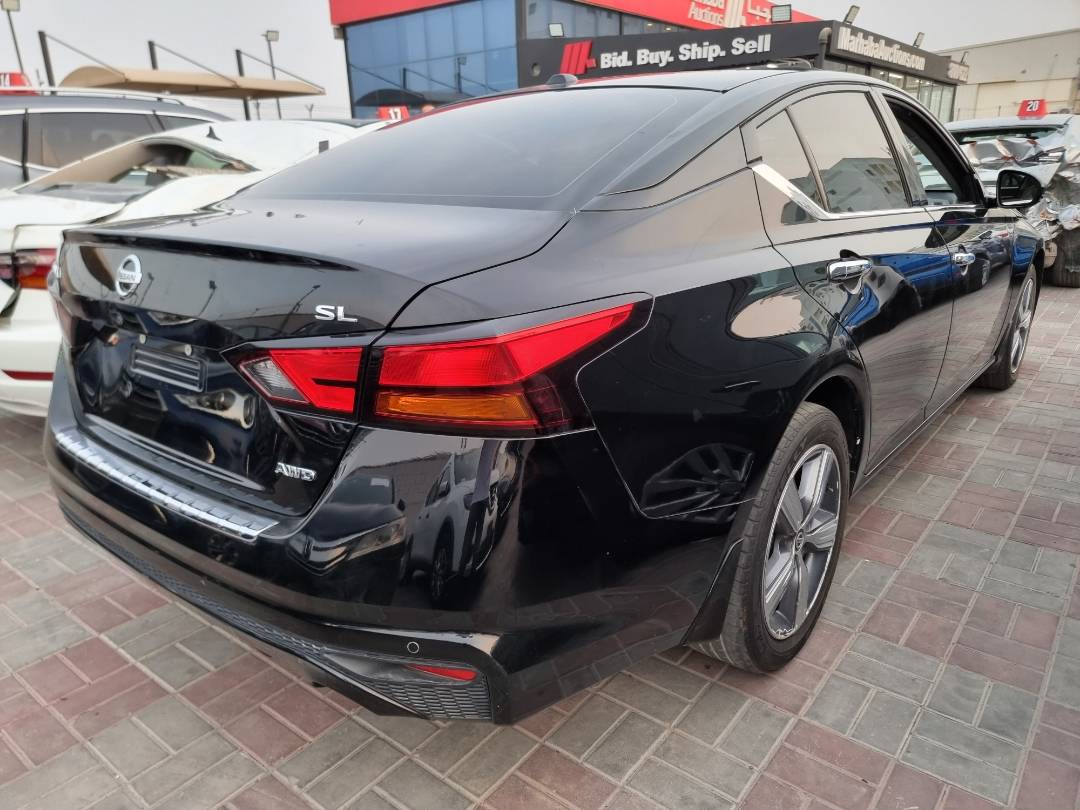 2019 NISSAN ALTIMA — 57290 Miles — Lot 38016831 — Souq - Marhaba Auctions Used Cars - Image 5