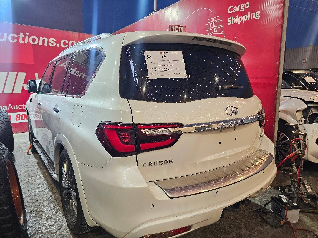 INFINITI QX80