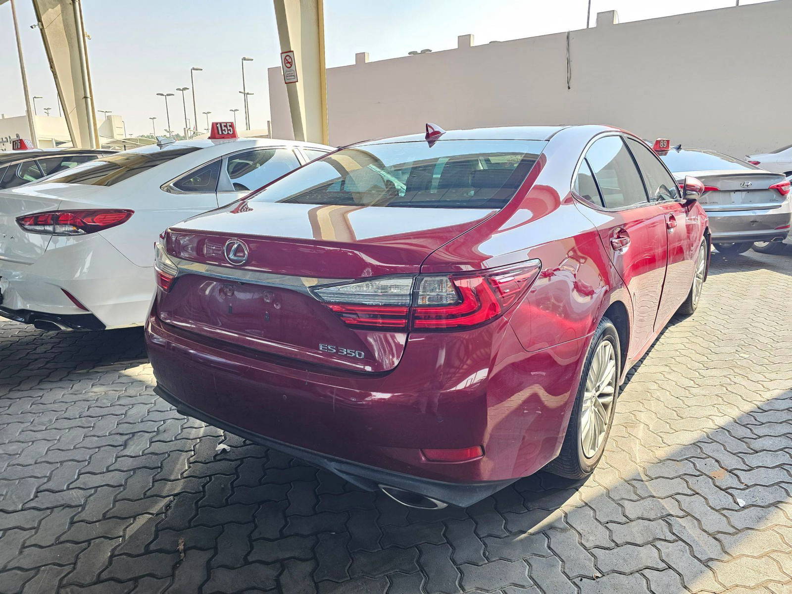 2016 LEXUS ES 350 — 103080 Miles — Lot G1GU032491 — Souq - Marhaba Auctions Used Cars - Image 4