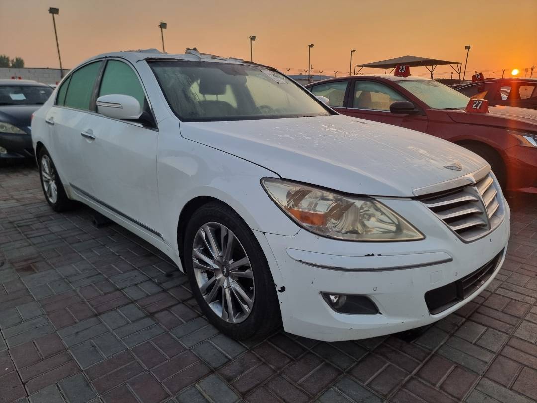 2011 HYUNDAI GENESIS — 241127 Miles — Lot 1252478 — Ind. 12 - Marhaba Auctions Used Cars - Image 3