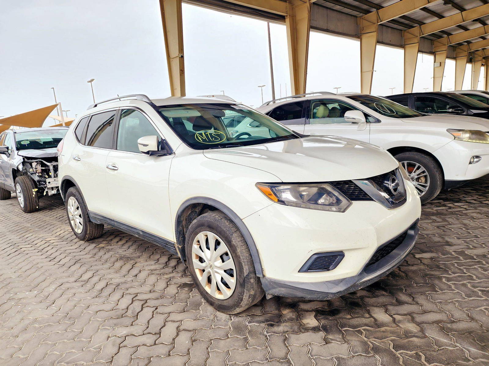 2016 NISSAN ROGUE — 170087 Miles — Lot 79908414 — Souq - Marhaba Auctions Used Cars - Image 4