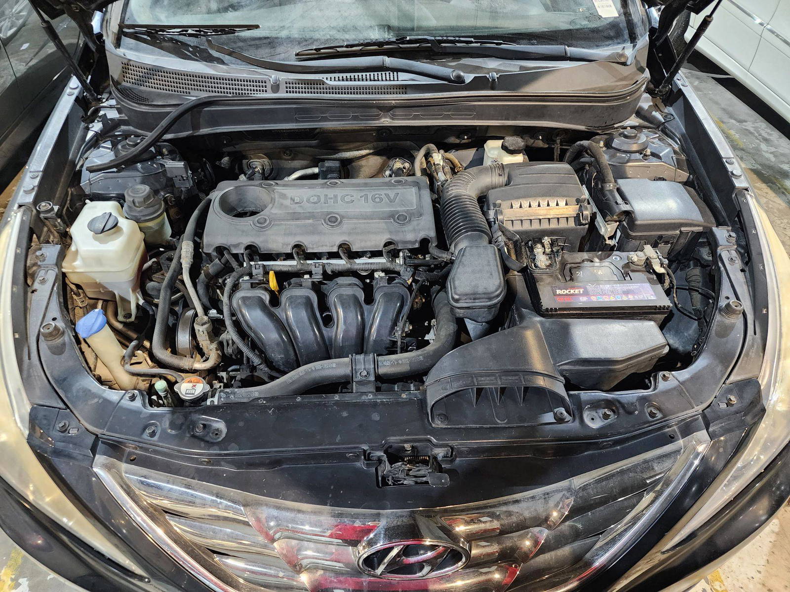 HYUNDAI SONATA 2010 - Marhaba Auction Used Cars - Image 12