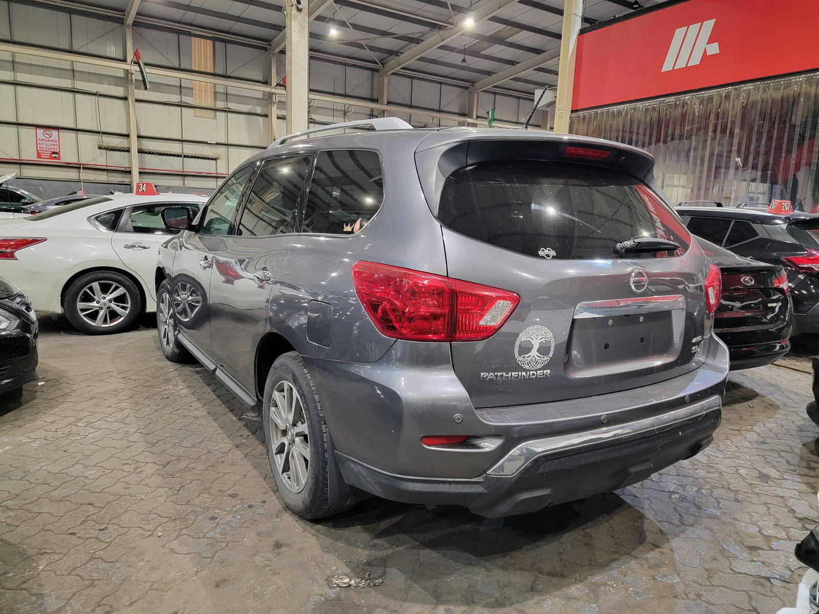 NISSAN PATHFINDER 2017 - Marhaba Auction Used Cars - Image 4