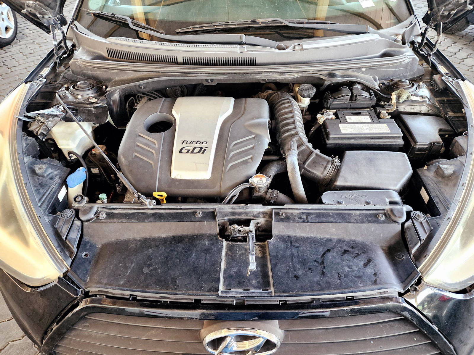 2013 HYUNDAI VELOSTER — 161183 Miles — Lot 0DU121249 — Souq - Marhaba Auctions Used Cars - Image 12