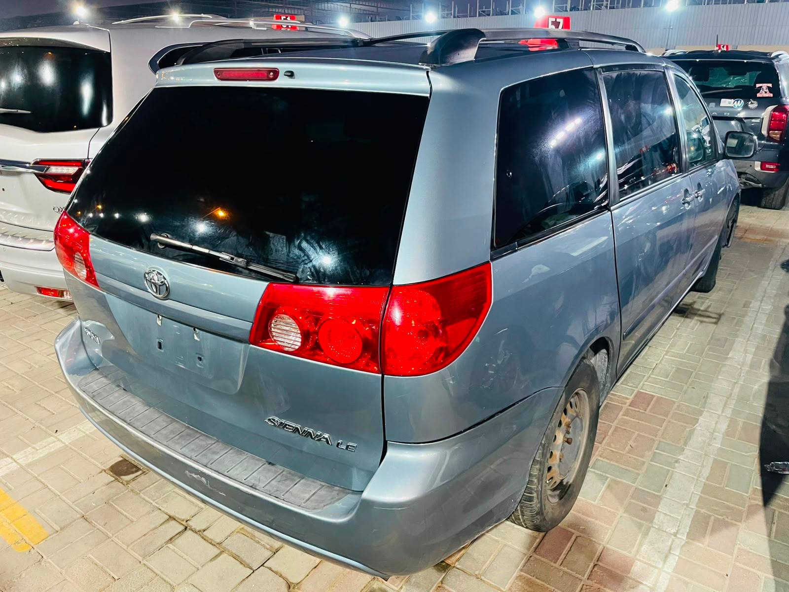 2008 TOYOTA SIENNA — 209553 Miles — Lot 8S181580 - Marhaba Auctions Used Cars - Image 5