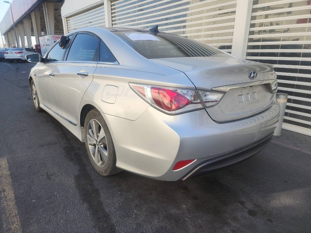 2011 HYUNDAI SONATA — 187927 Miles — Lot 61335263 — Souq - Marhaba Auctions Used Cars - Image 11