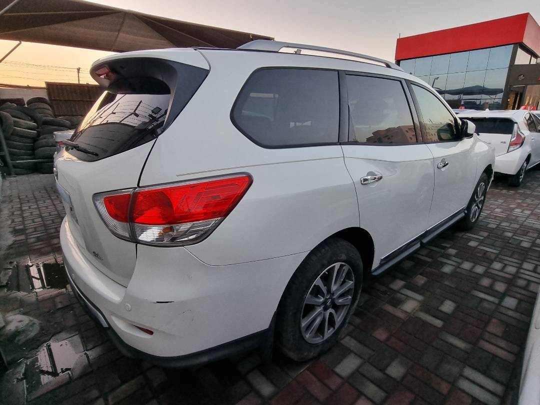 2013 NISSAN PATHFINDER — 173702 Miles — Lot 215487 — Ind. 12 - Marhaba Auctions Used Cars - Image 4
