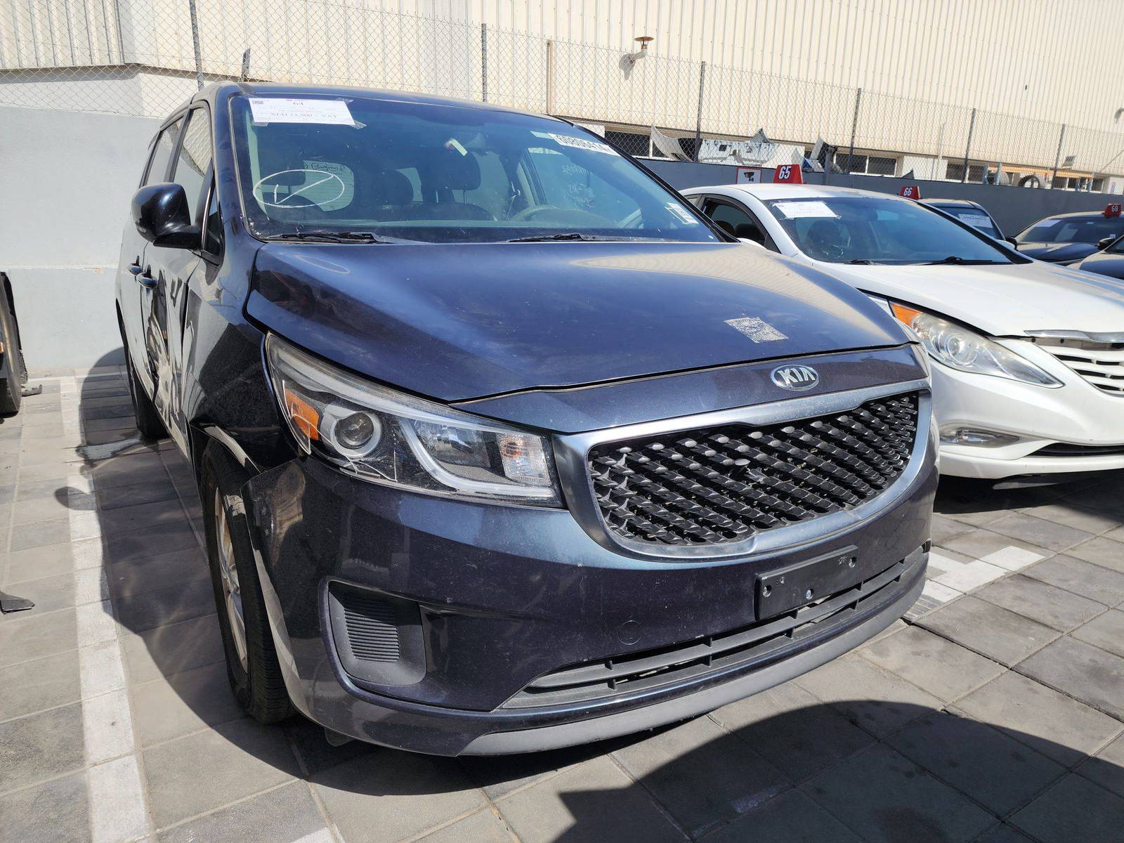 2016 KIA SEDONA — 186854 Miles — Lot 119496 — Al Quoz - Marhaba Auctions Used Cars - Image 4