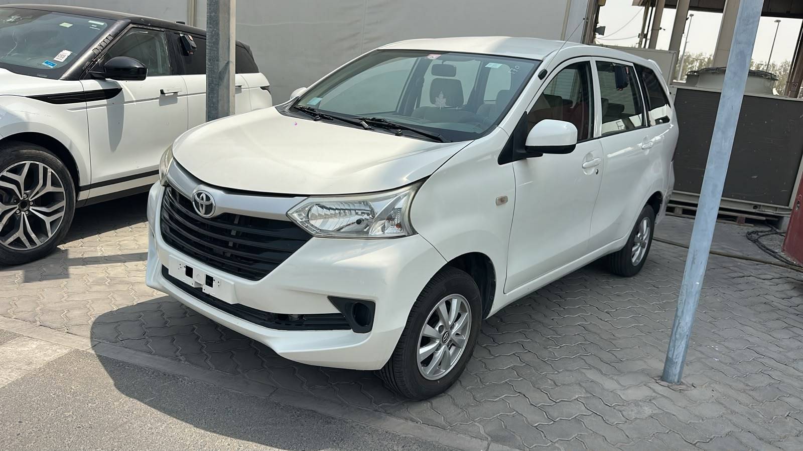 2017 TOYOTA AVANZA — sold — 170622 KM — Lot 2F7HK004342 — Souq - Marhaba Auctions Used Cars - Image 5