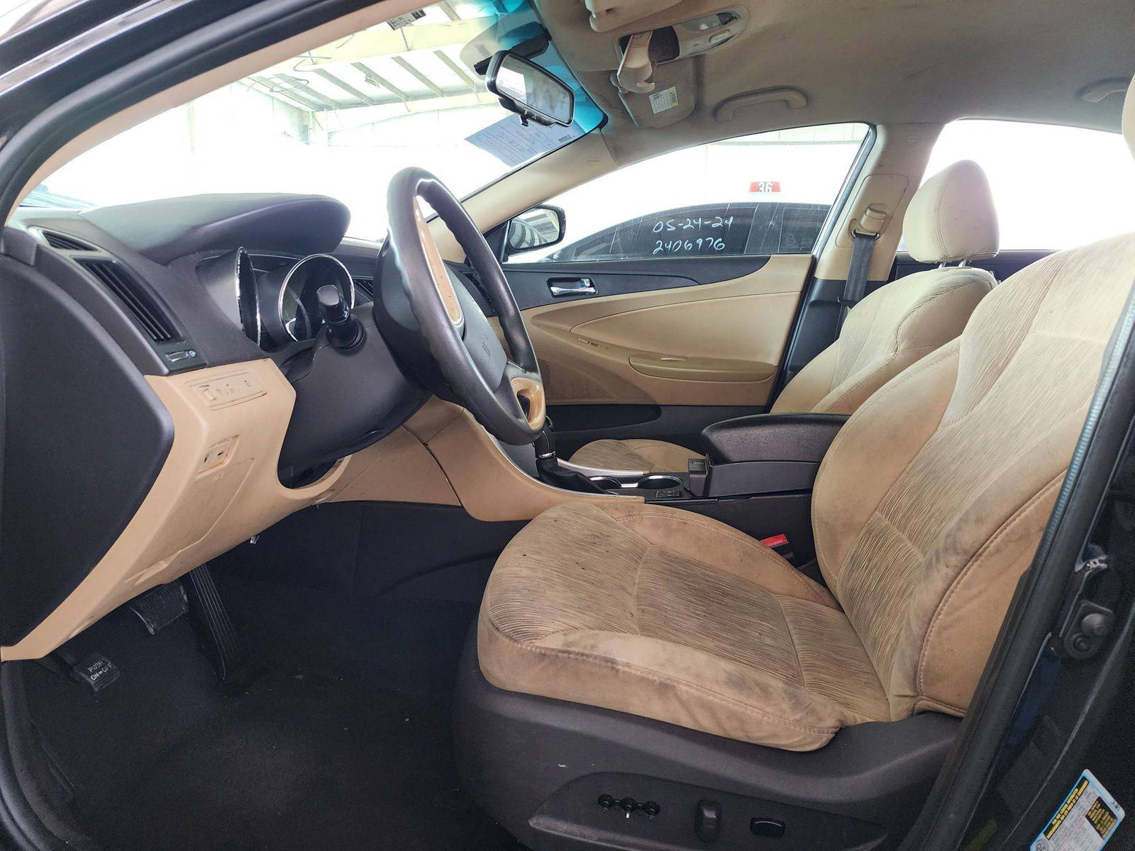 2014 HYUNDAI SONATA — 192813 Miles — Lot 54142464 — Souq - Marhaba Auctions Used Cars - Image 8