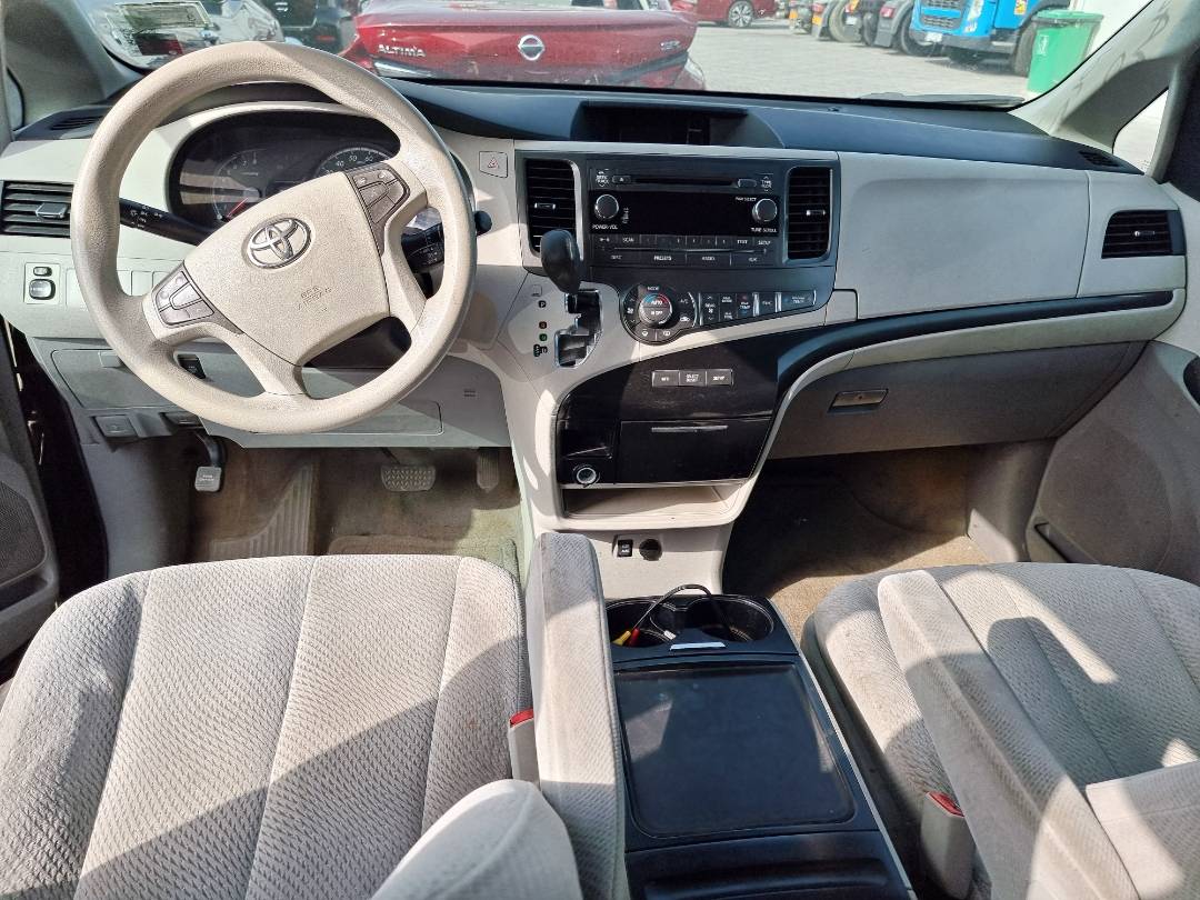 2013 TOYOTA SIENNA — 274412 Miles — Lot 25478 — Ind. 12 - Marhaba Auctions Used Cars - Image 8