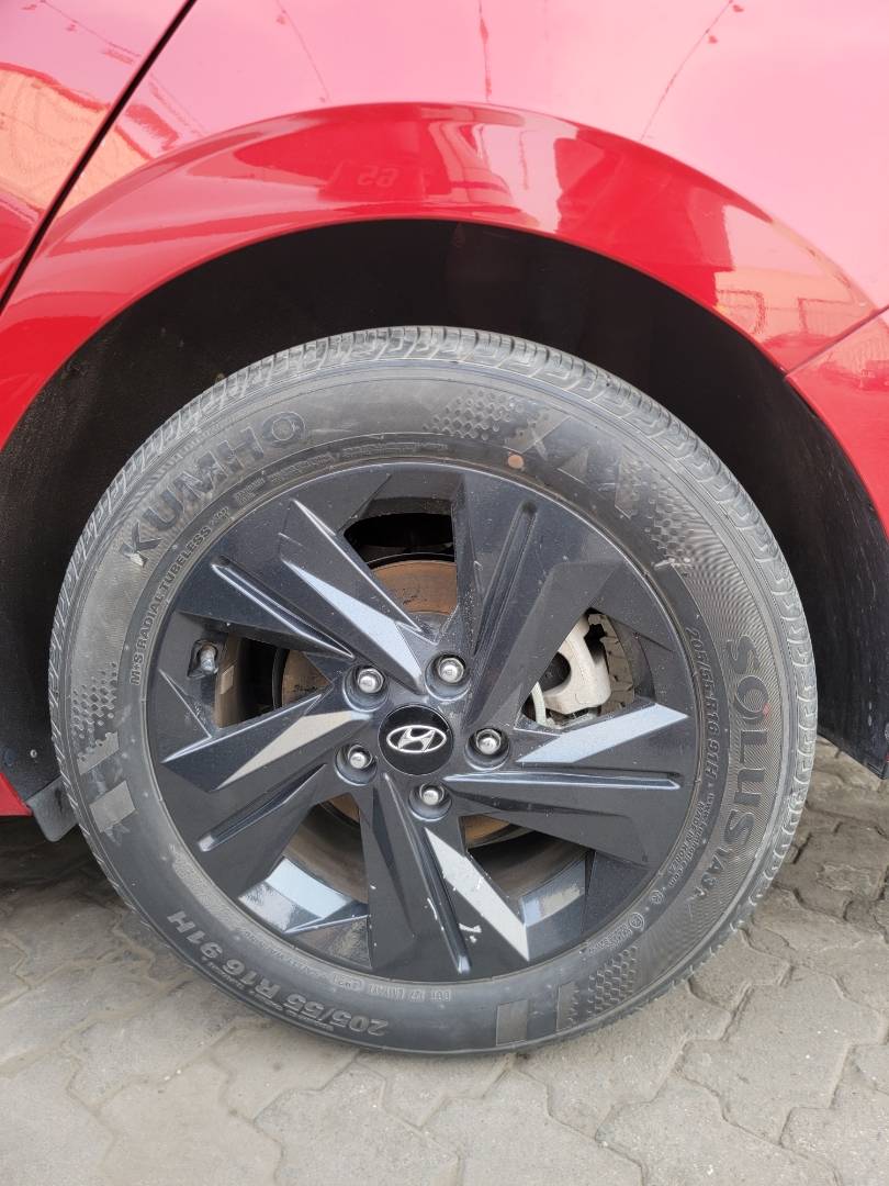 2022 HYUNDAI ELANTRA — 22489 KM — Lot 65917232 — Souq - Marhaba Auctions Used Cars - Image 9