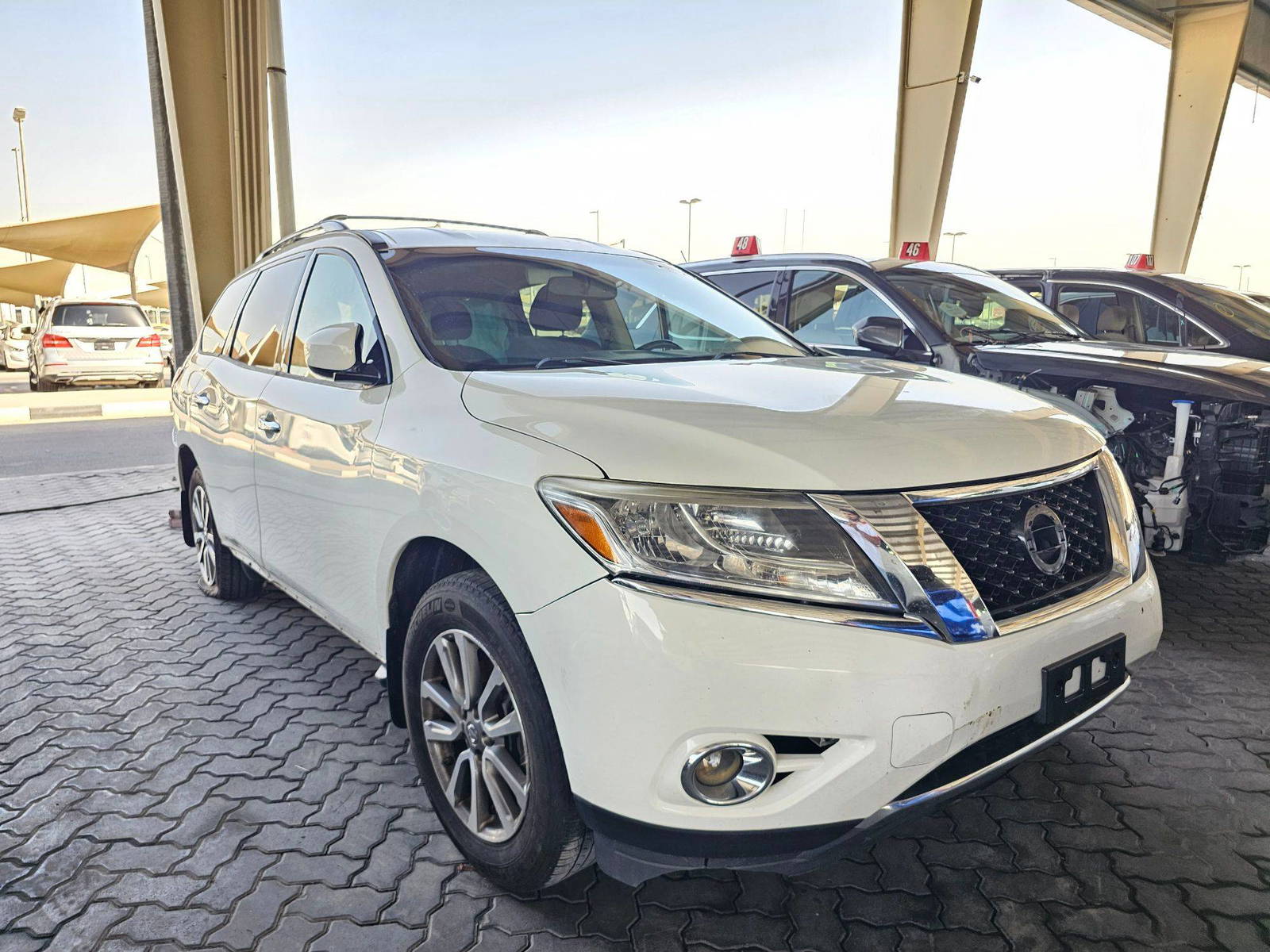 2015 NISSAN PATHFINDER — 156711 Miles — Lot M9FC706759 — Souq - Marhaba Auctions Used Cars - Image 5