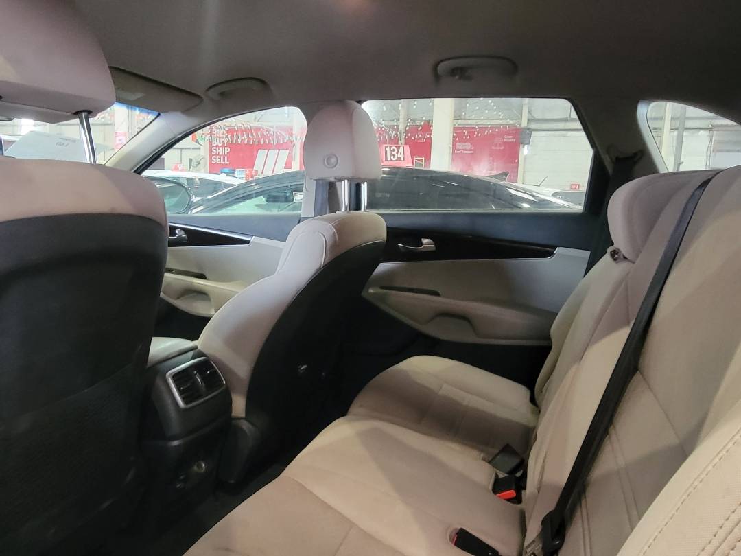 2019 KIA SORENTO — 137953 Miles — Lot 66096444 — Main - Marhaba Auctions Used Cars - Image 6