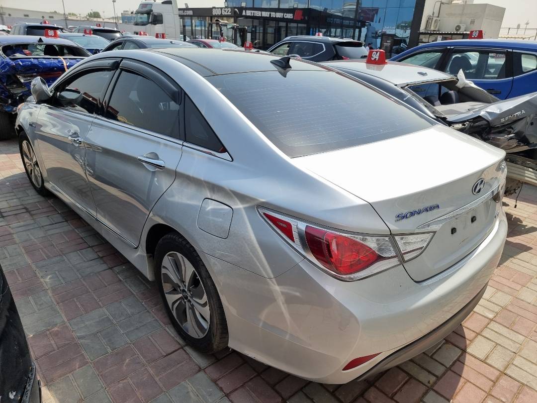 2015 HYUNDAI SONATA — 161462 Miles — Lot 30397 — Ind. 12 - Marhaba Auctions Used Cars - Image 5