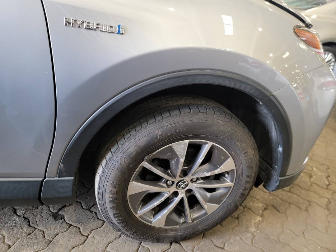 2018 TOYOTA RAV4 — 92155 Miles — Lot D186322 — Main - Marhaba Auctions Used Cars - Image 10