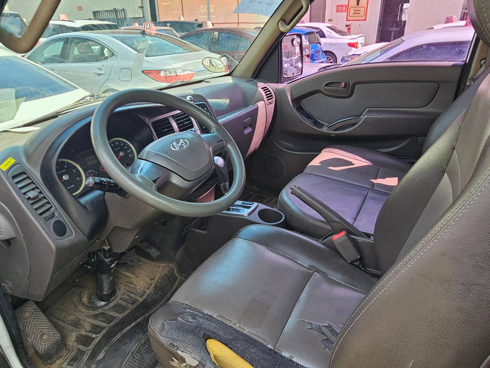 HYUNDAI PORTER 2 2012 - Marhaba Auction Used Cars - Image 9