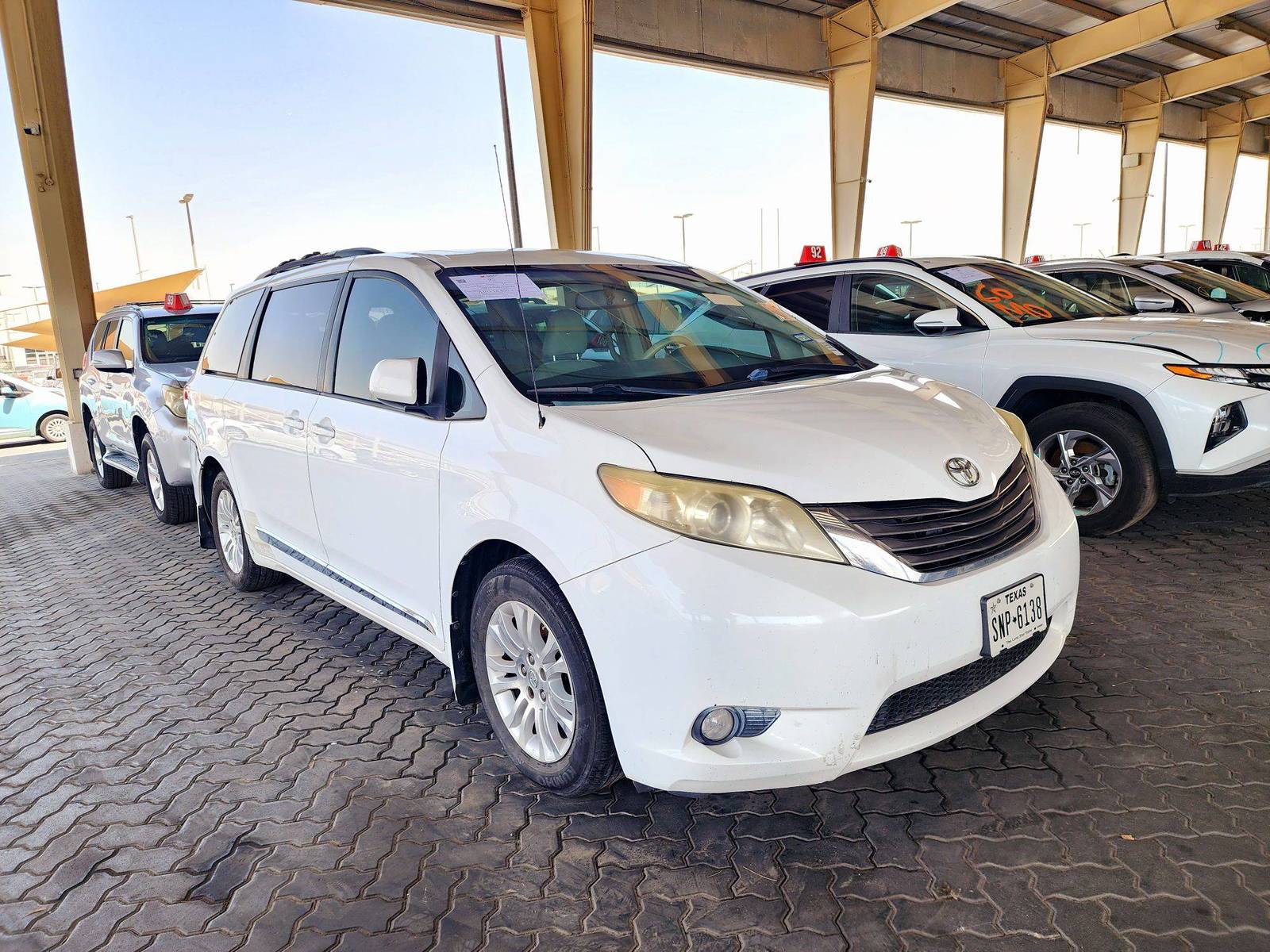 2012 TOYOTA SIENNA — 195806 Miles — Lot 5836587 — Souq - Marhaba Auctions Used Cars - Image 4