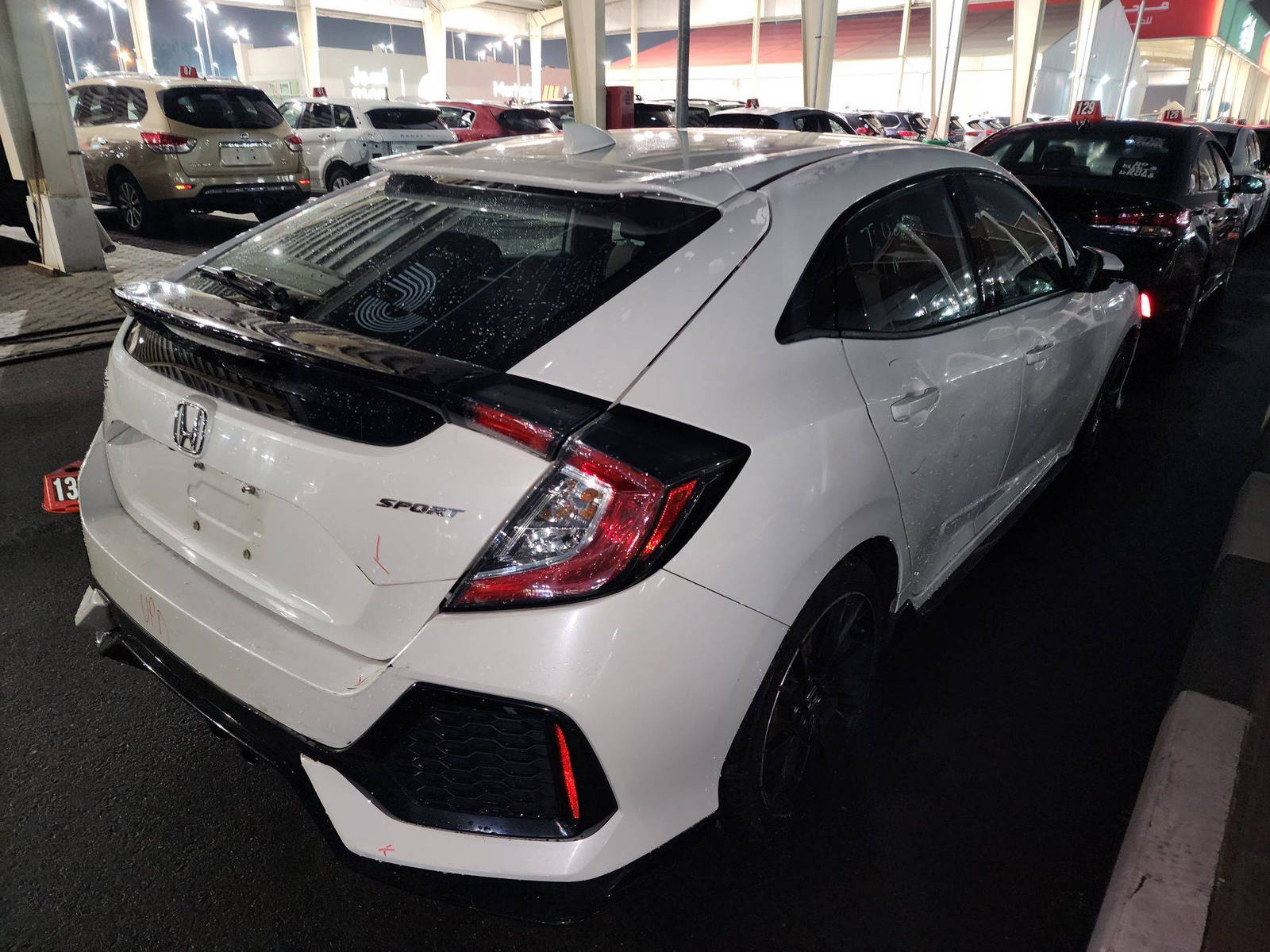 2017 HONDA CIVIC — 187733 Miles — Lot 74668333 - Marhaba Auctions Used Cars - Image 4