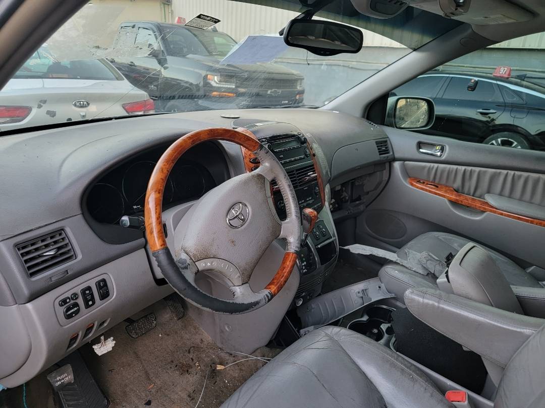 2006 TOYOTA SIENNA — 197637 Miles — Lot 41395002 — Ind. 12 - Marhaba Auctions Used Cars - Image 8