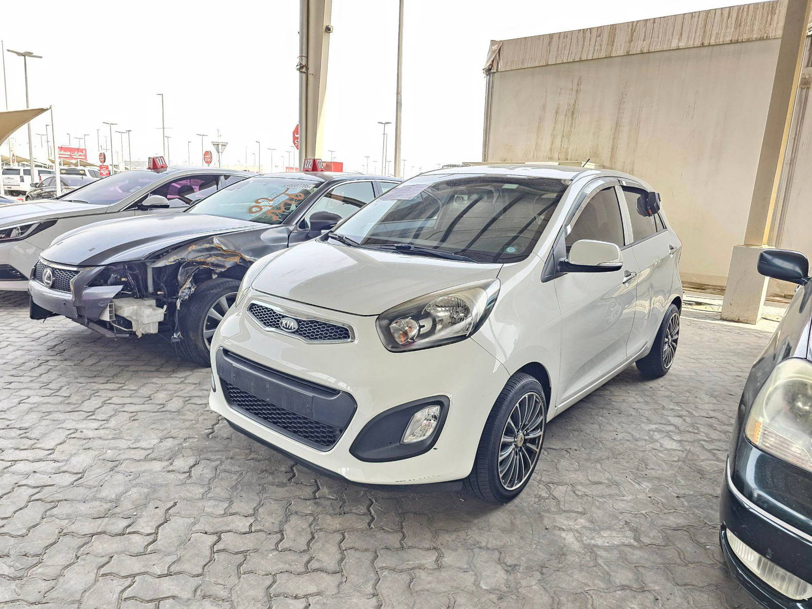 2012 KIA MORNING — 53956 KM — Lot 11BCT179077 — Souq - Marhaba Auctions Used Cars - Image 5