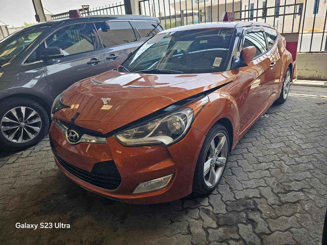 2014 HYUNDAI VELOSTER — 142683 KM — Lot 12309937 — Main - Marhaba Auctions Used Cars - Image 4