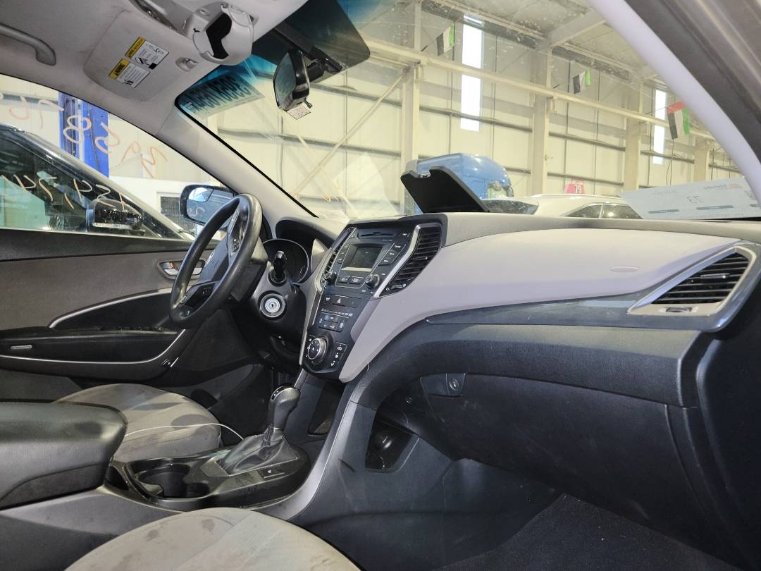 2016 HYUNDAI SANTA FE — 154740 Miles — Lot 39587654 - Marhaba Auctions Used Cars - Image 5