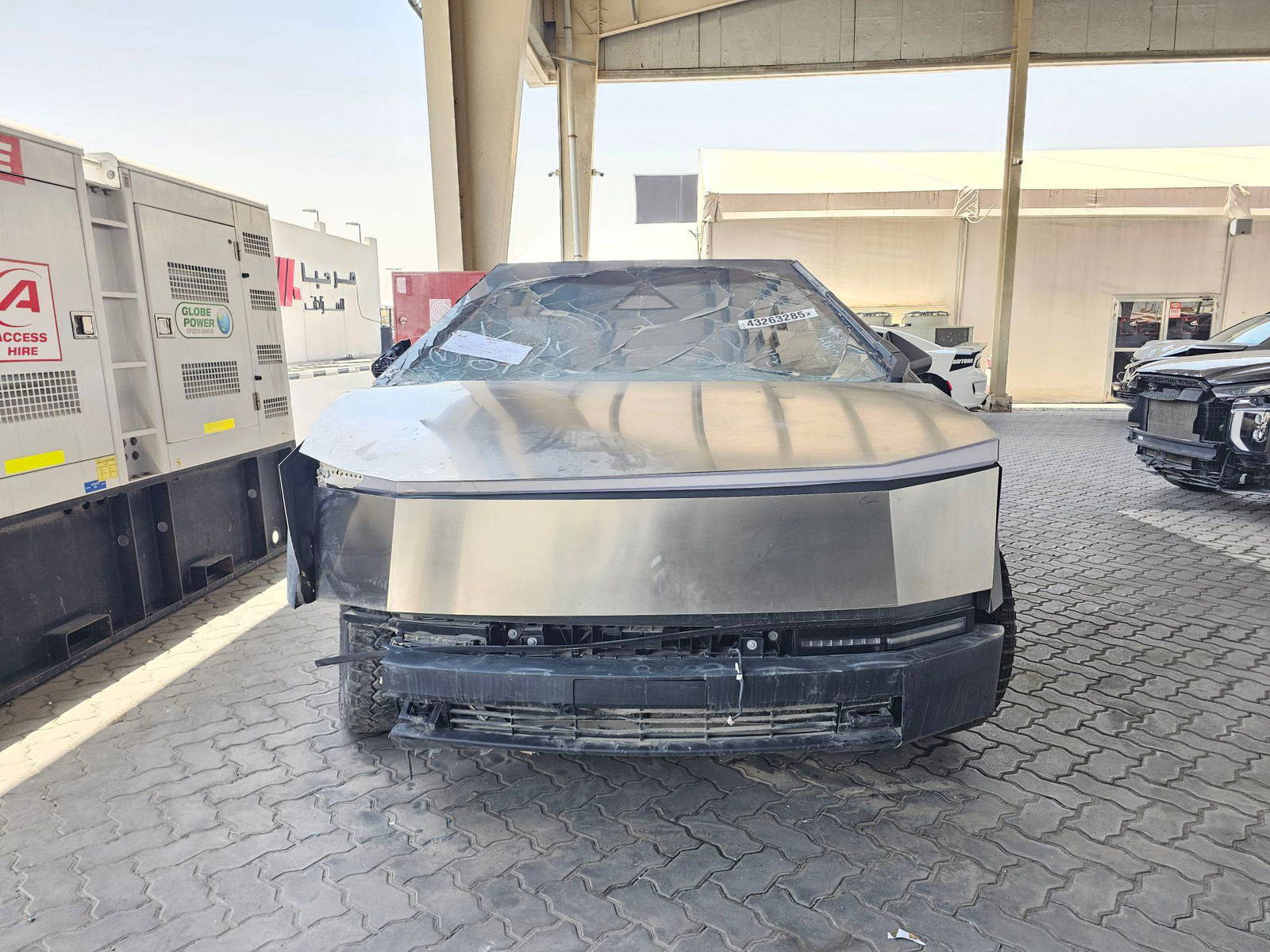 2024 TESLA CYBERTRUCK — 2869 Miles — Lot A013484 — Souq - Marhaba Auctions Used Cars - Image 4