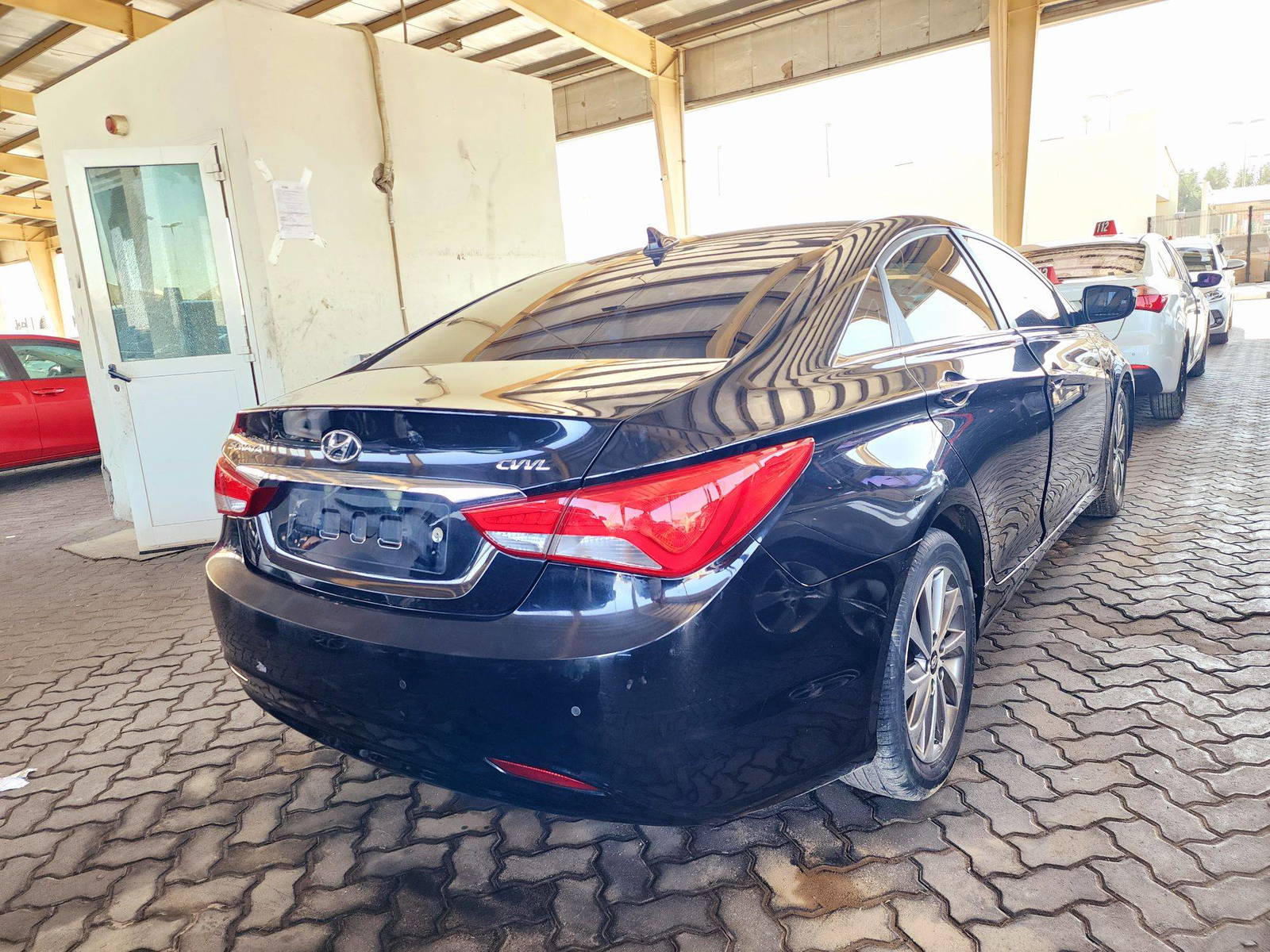 2013 HYUNDAI SONATA — 165575 KM — Lot 558214 — Souq - Marhaba Auctions Used Cars - Image 3