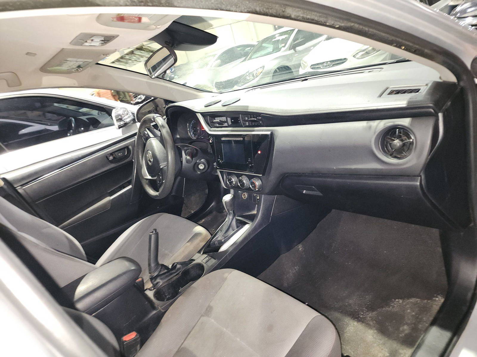 2019 TOYOTA COROLLA — 177945 Miles — Lot 38135994 — Souq - Marhaba Auctions Used Cars - Image 5