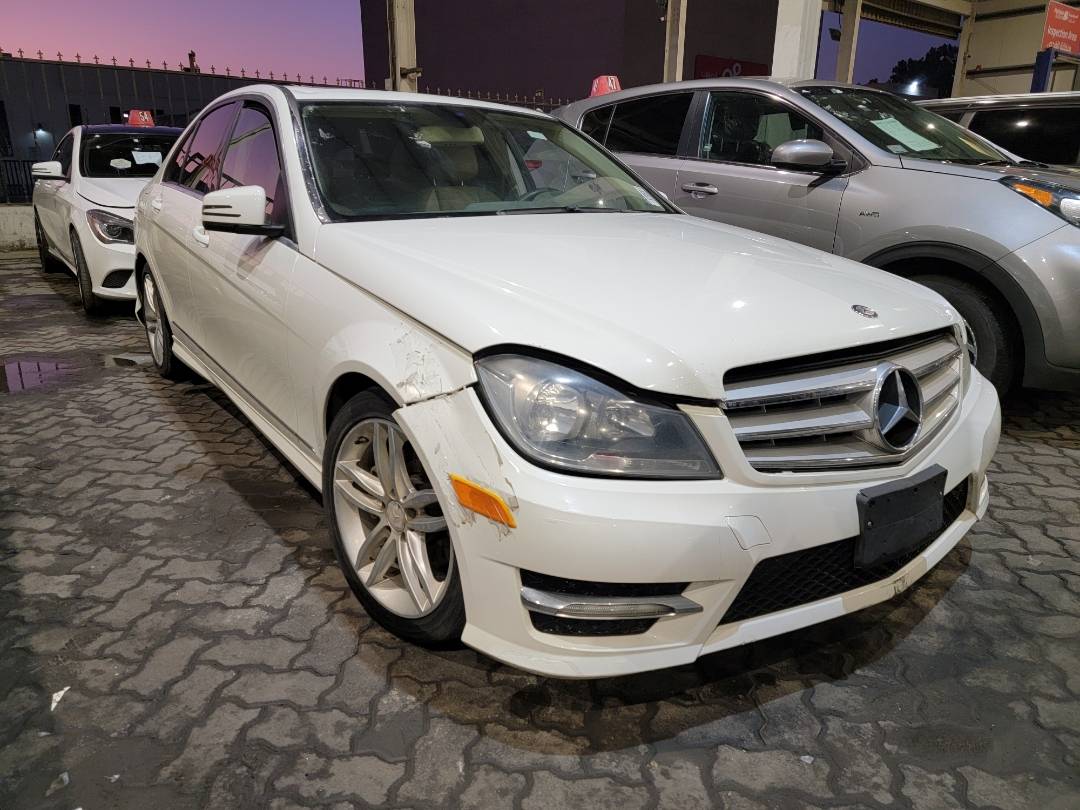 2012 MERCEDES BENZ C300 — 135887 Miles — Lot 8BB8CR192817 — Main - Marhaba Auctions Used Cars - Image 5