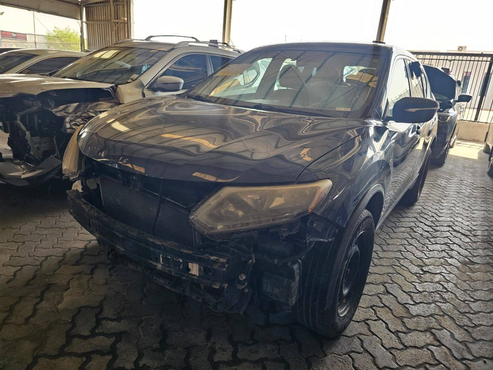 Nissan Rogue 2016 view 2