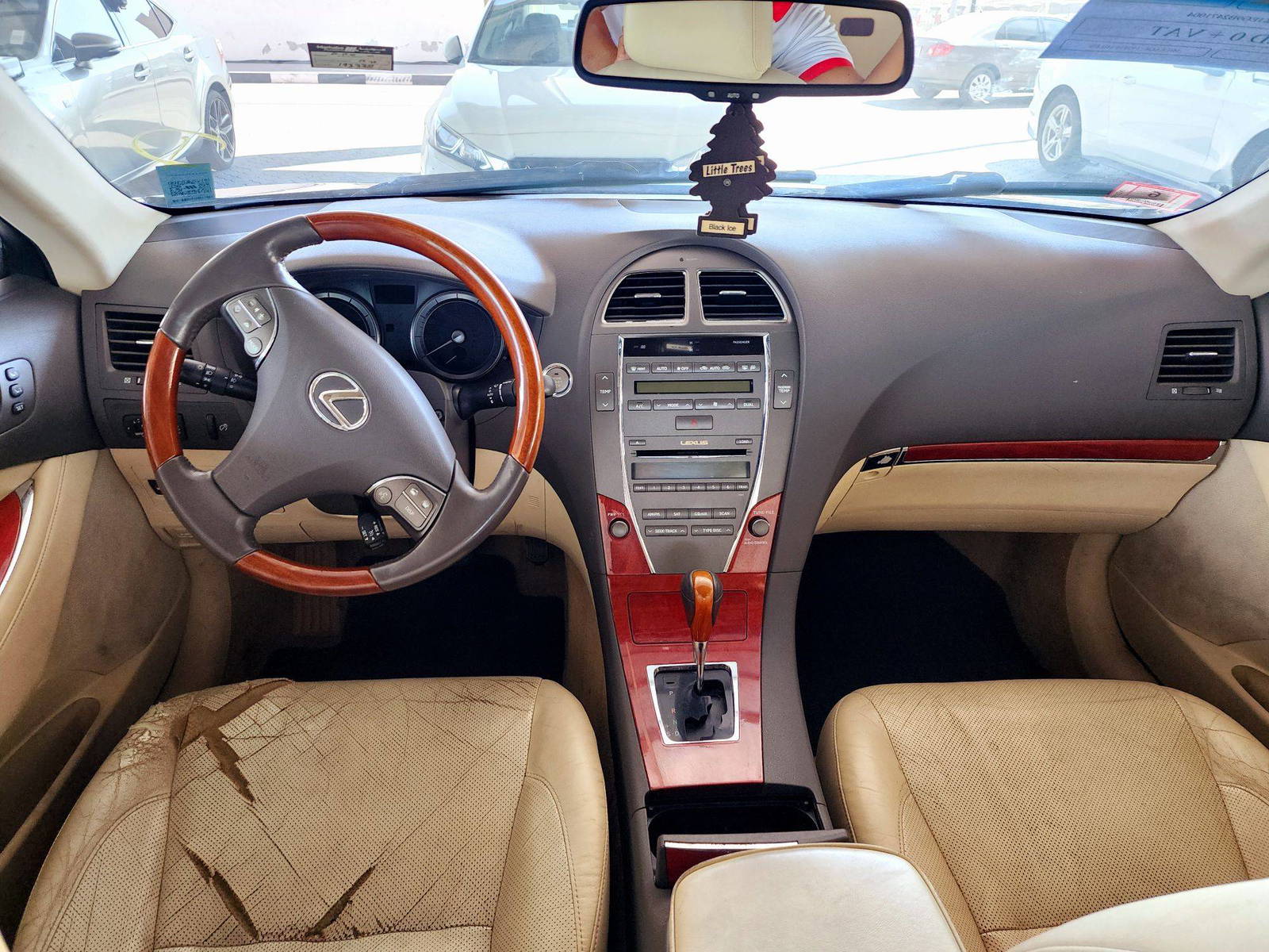 2011 LEXUS ES 350 — 193338 Miles — Lot 2471004 — Souq - Marhaba Auctions Used Cars - Image 7
