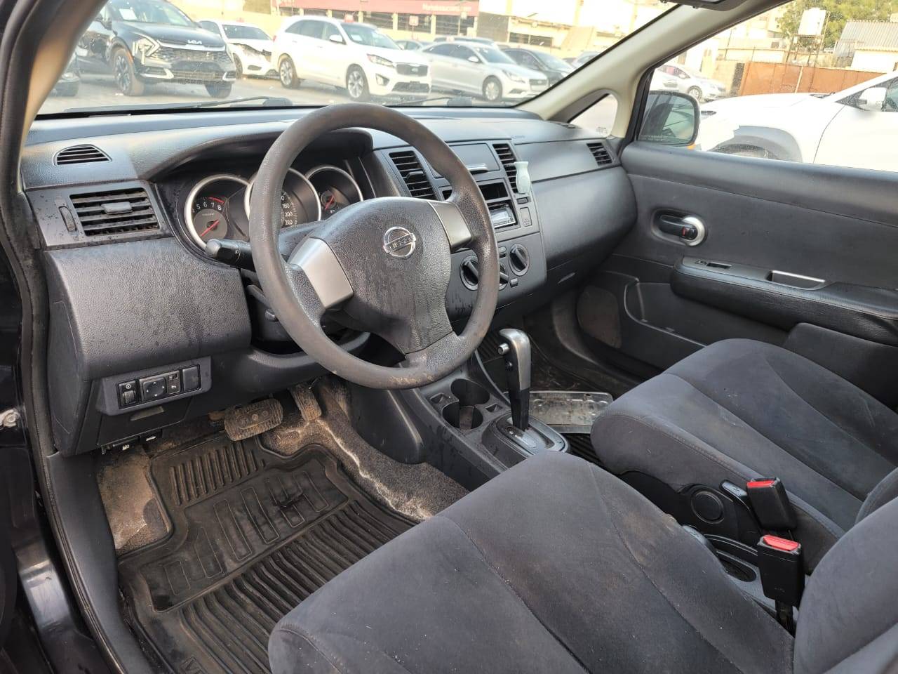2009 NISSAN VERSA — 193223 KM — Lot E39L435327 — Main - Marhaba Auctions Used Cars - Image 8