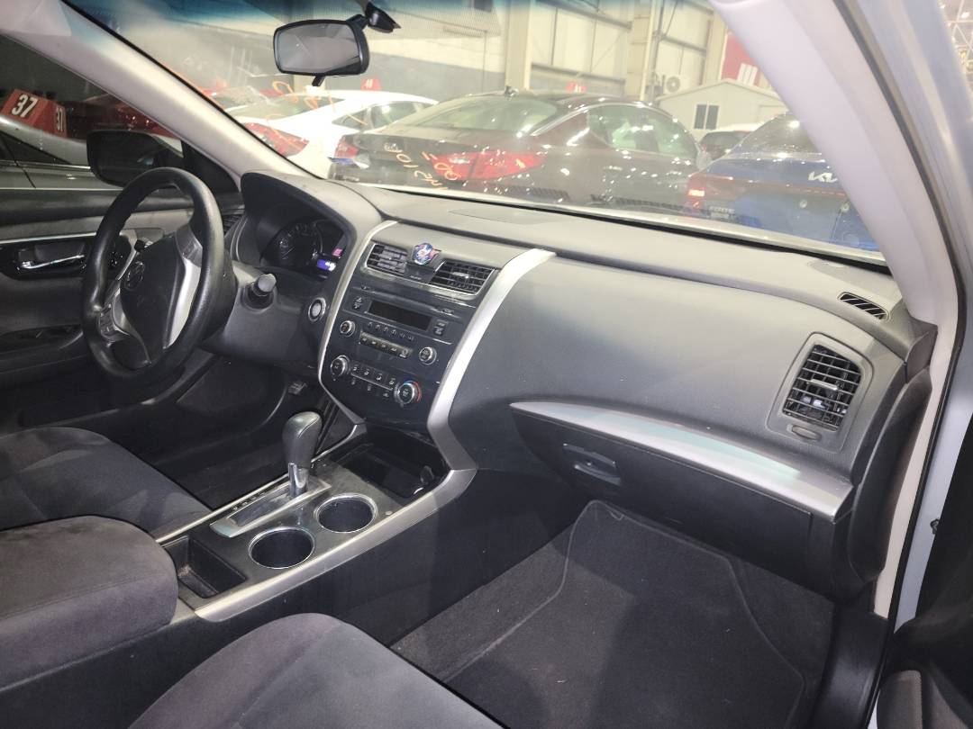 2013 NISSAN ALTIMA — 145101 Miles — Lot 37715180 - Marhaba Auctions Used Cars - Image 5